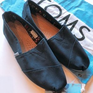 Toms Navy Canvas Women Classic